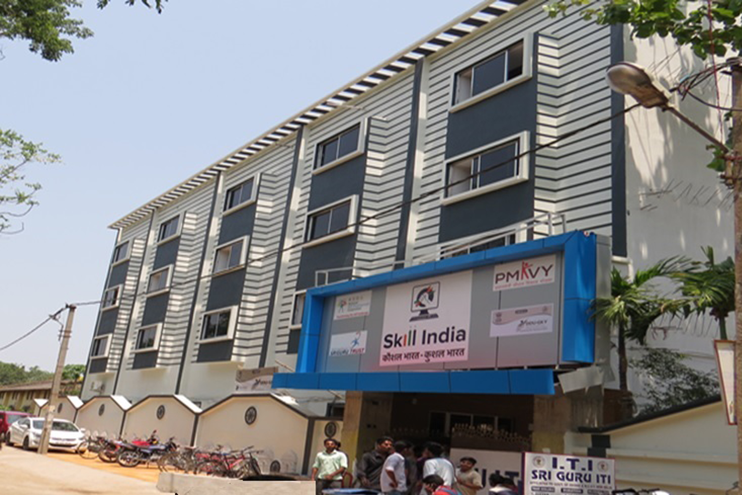 https://srigurutrust.org/uploads/wp-content/uploads/sites/5/2021/05/post_10.jpg